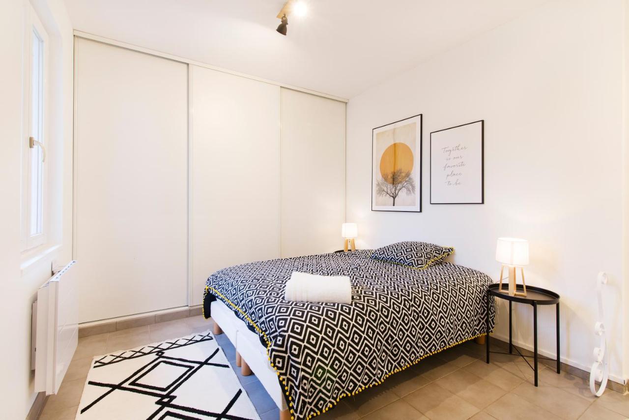 Holiday home Maison Avec Cour Privee Face A La Gare De *